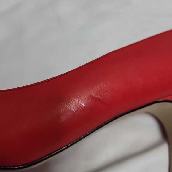 VINTAGE 80s tomato red with‎ broach detail almond toe heels 8.5 - Picture 10 of 12